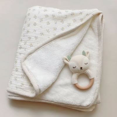 couverture bebe bohemia bourgeon hochet