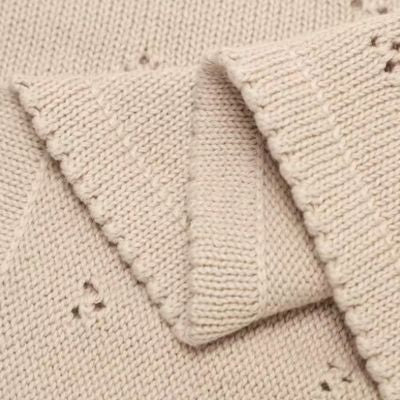 couverture bebe flora creme