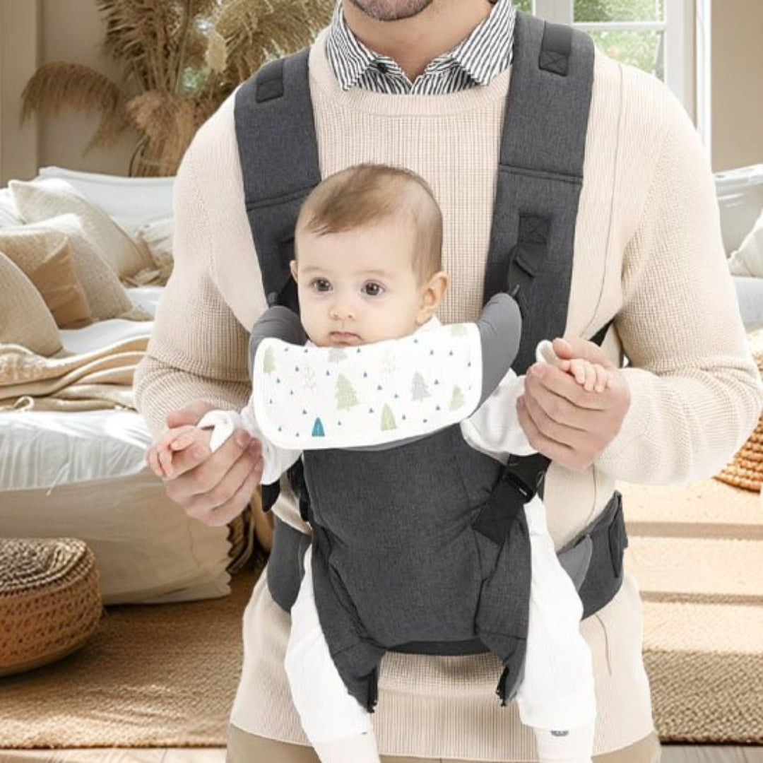 Porte bébé Azylis bebe face monde papa tient mains